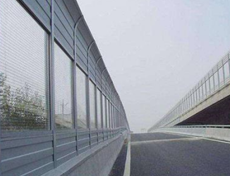 环链电动葫芦在吊运道路声屏障中的应用